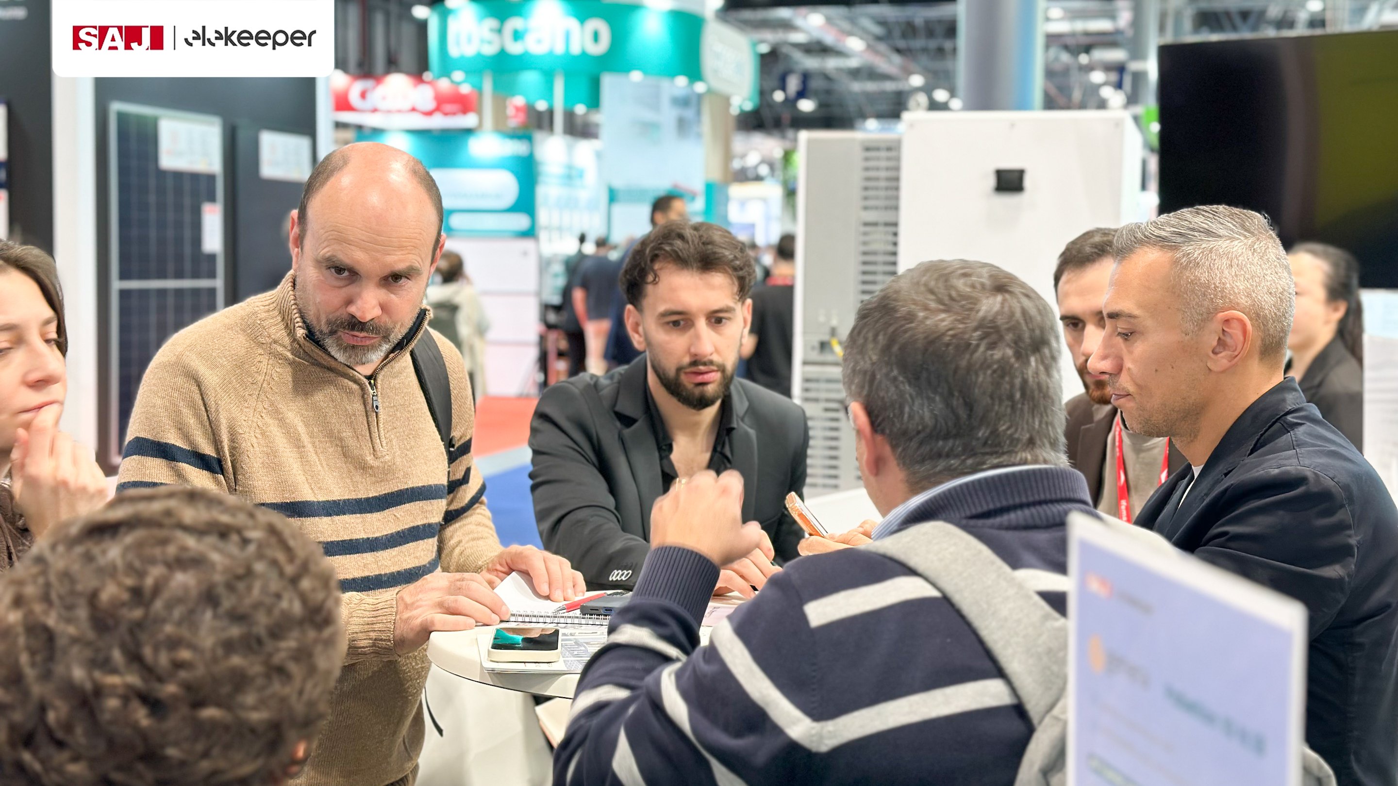 c11ab6ea-6f31-4496-bd57-db8f63f2c5b9-2